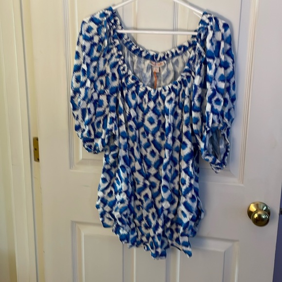 Knox Rose Tops - Pretty top
